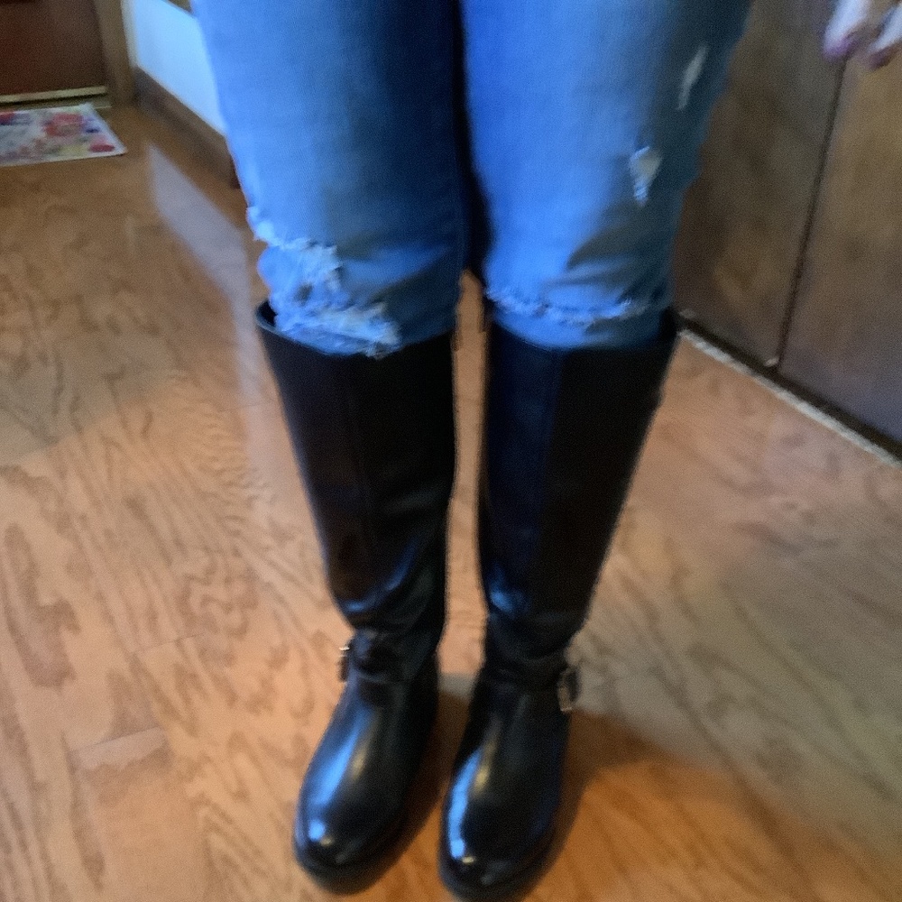 Black knee high boots size 7 1/2